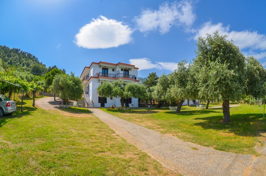 Pension Assos Koinira Exterior photo